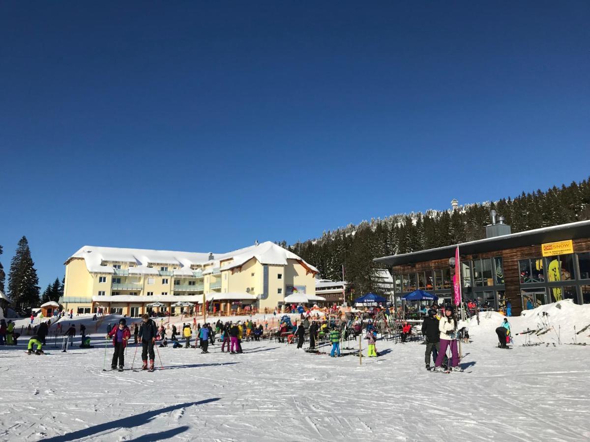 Ferienwohnung Feldberg Mit Whirlpool Direkt An Der Skipiste Eksteriør billede